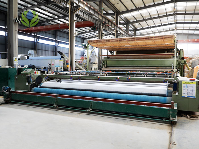 防水毯生產(chǎn)設(shè)備
